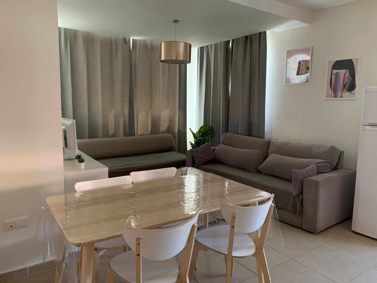 Ed Senses Apartamento Happiness Tarifa Bagian luar foto